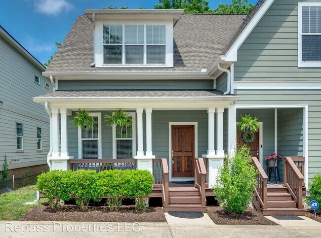 Building Photo - 3 br, 2.5 bath House - 317 A Duke Street