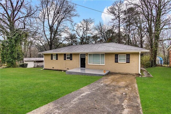 Foto del edificio - 3489 Pine Forest Dr SE