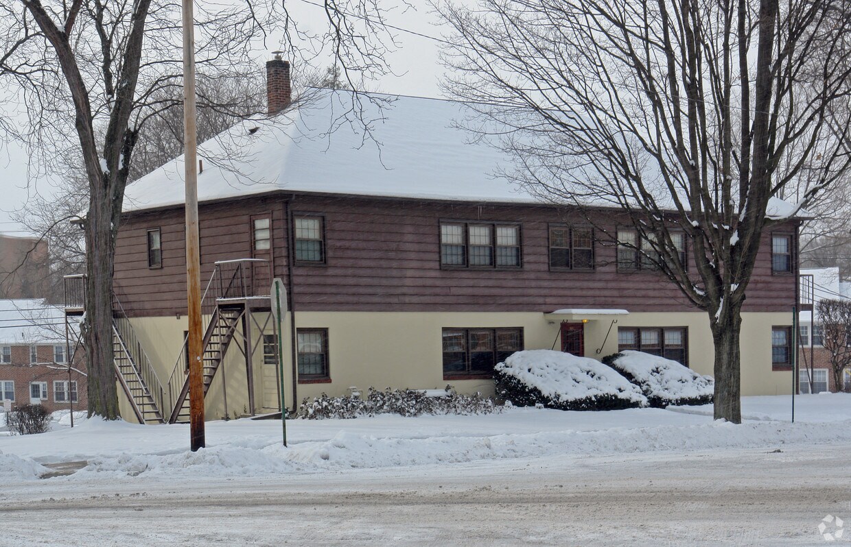 Primary Photo - 164 E McCormick Ave