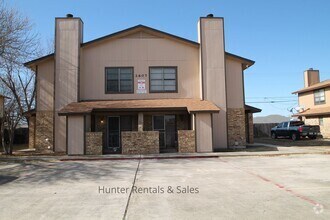 Building Photo - 2607 Bermuda Dr