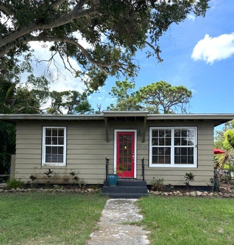Foto principal - Downtown Bungalow