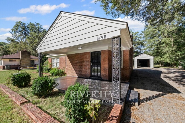 Foto del edificio - 1598 Frayser Blvd