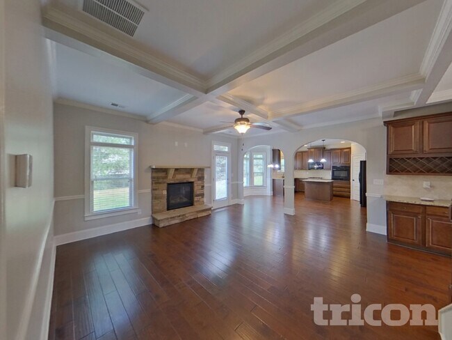 Building Photo - 1206 Trophy Clb Ave