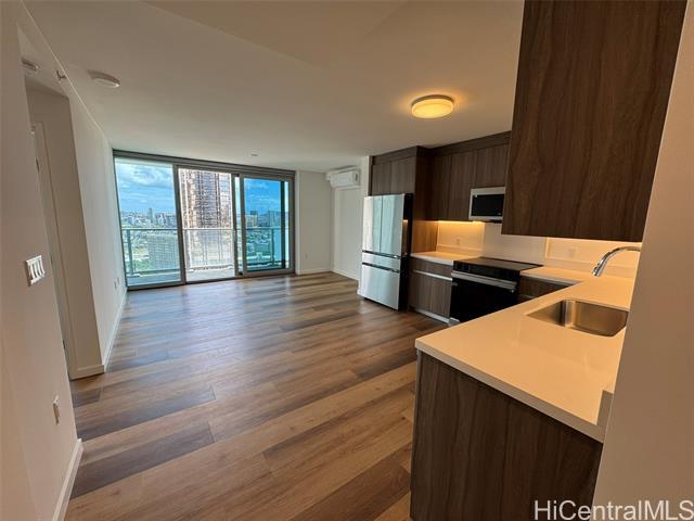 Foto del edificio - 1515 Liona St