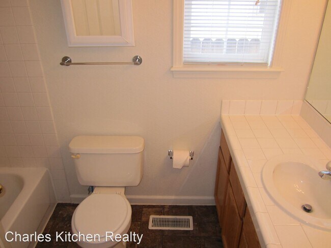 Building Photo - 3 br, 2 bath House - 576 Meridian Court