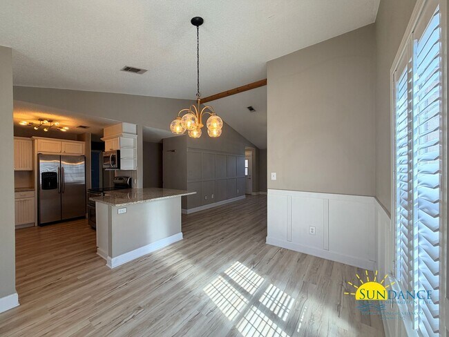 Foto del edificio - Charming Custom Details & Cul-de-Sac Living in Mary Esther!