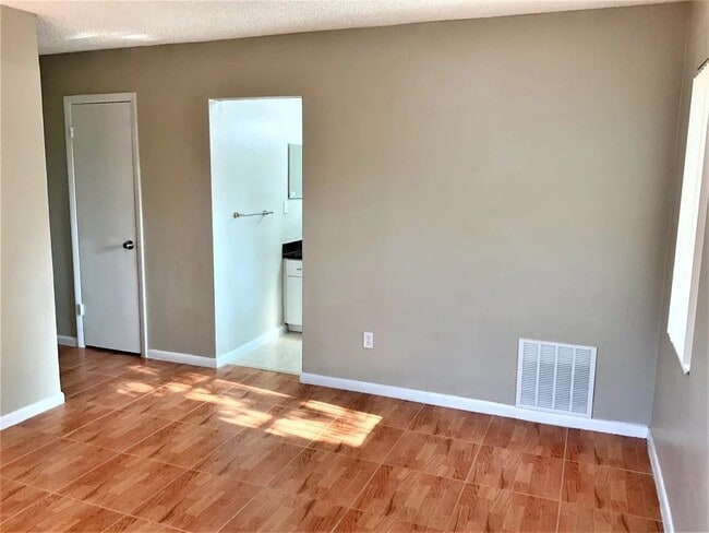 Foto del edificio - 11729 SW 122nd Ave