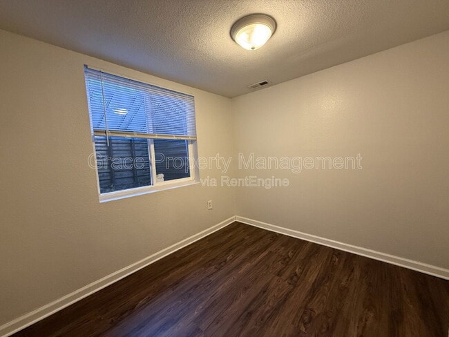 Photo - 1582 Taft St Townhome