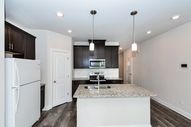 Foto del edificio - 831 Holland Ct