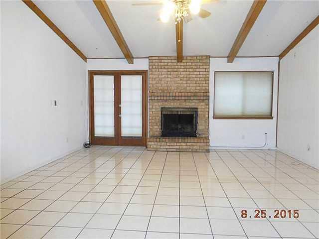 Building Photo - 10560 Crete Dr