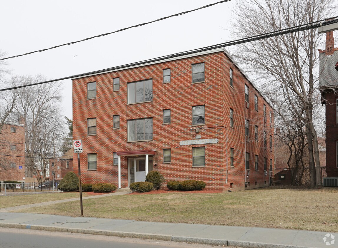 Building Exterior - SBM Collins LLC 186