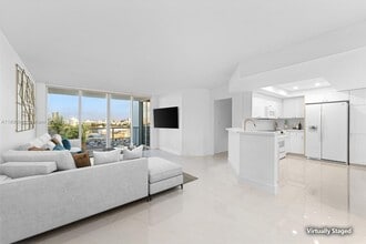 Building Photo - 1800 Sunset Harbour Dr