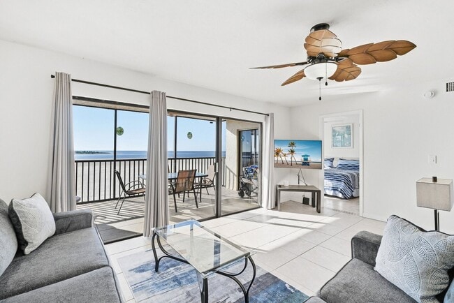 Building Photo - 8350 Estero Blvd