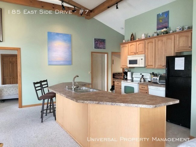 Foto del edificio - 185 East Side Dr