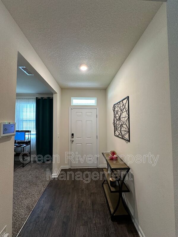 Foto del edificio - 2062 Garrison Wy