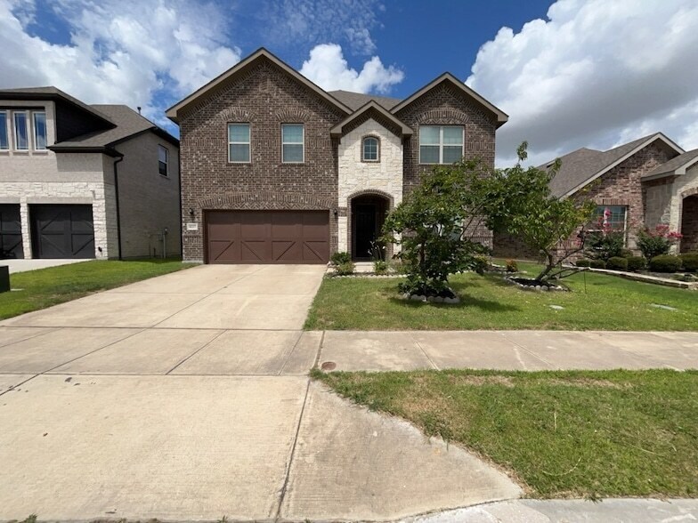 Foto principal - 8217 Spruce Meadows Dr