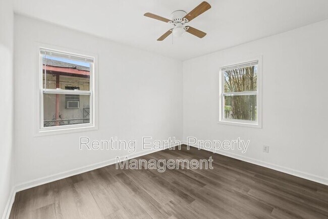 Building Photo - 2129 13th St N