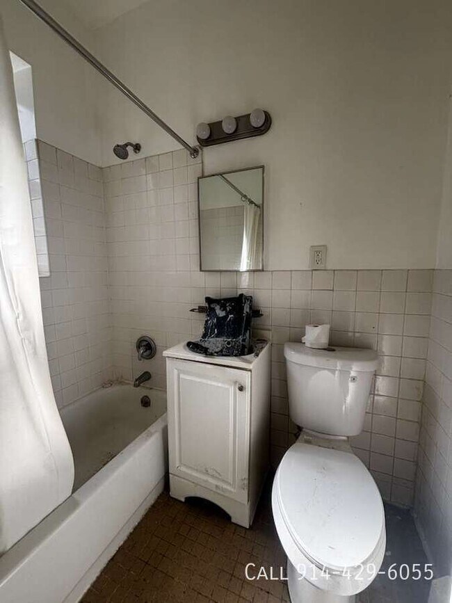 Photo - 91 Elliott Ave Apartment