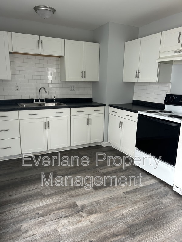 Foto del edificio - 6713 E 52nd St.