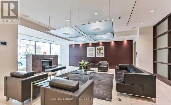 Photo du bâtiment - 36 Lee Centre Dr