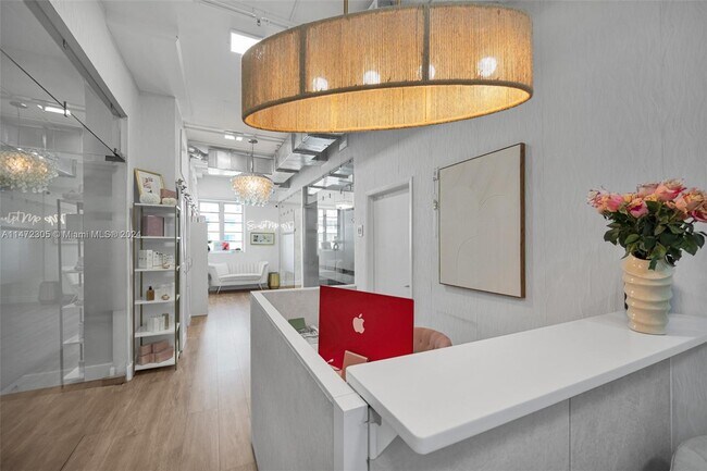 Building Photo - 1560 Lenox Ave.