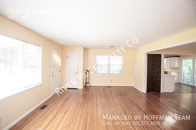 Building Photo - 5010 Glenmere Rd