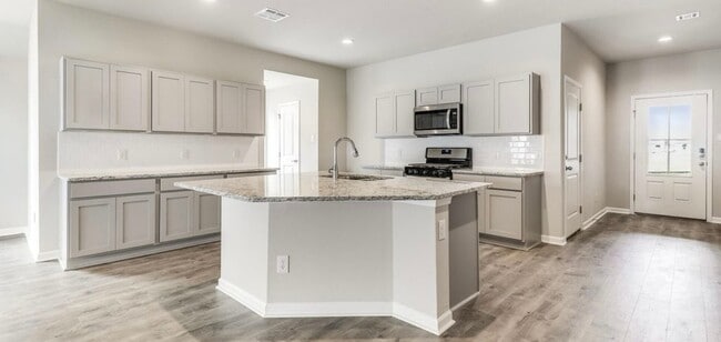 Building Photo - 132 Lucille Dr