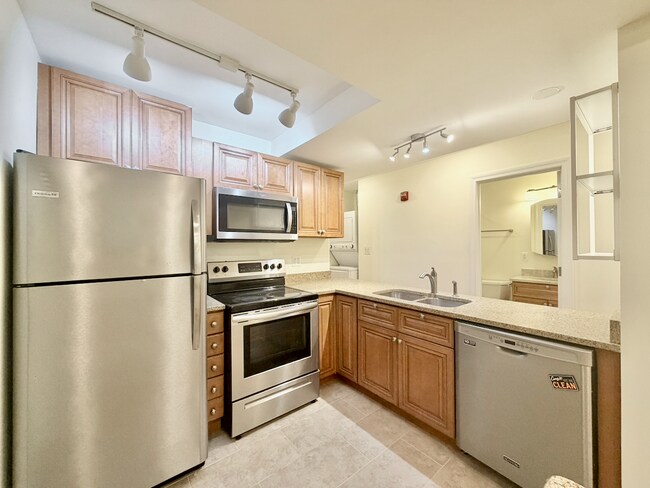 Foto del edificio - 1833 Lamont St NW