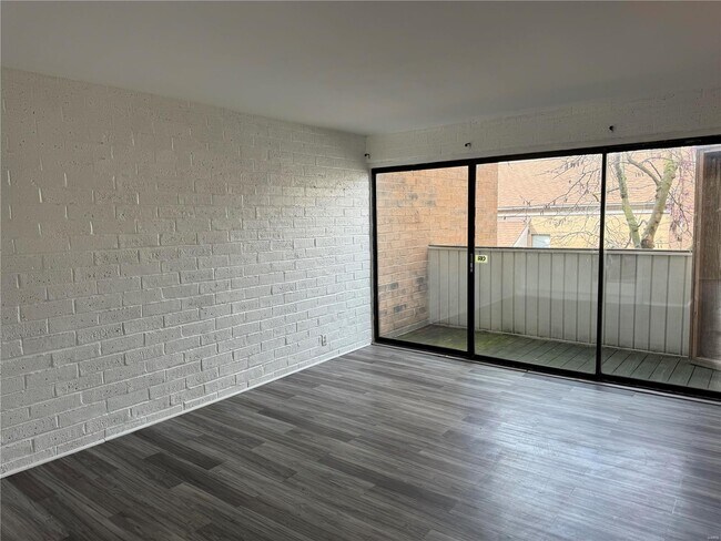 Foto del edificio - 648 Coeur de Royale Dr