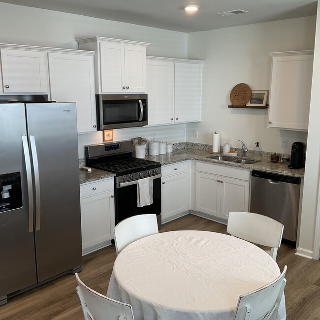 Building Photo - PRICE DROP!! Coming Soon!! Resort-Style Living Near Beaufort & Bluffton | Pool, Fitness Center & ...