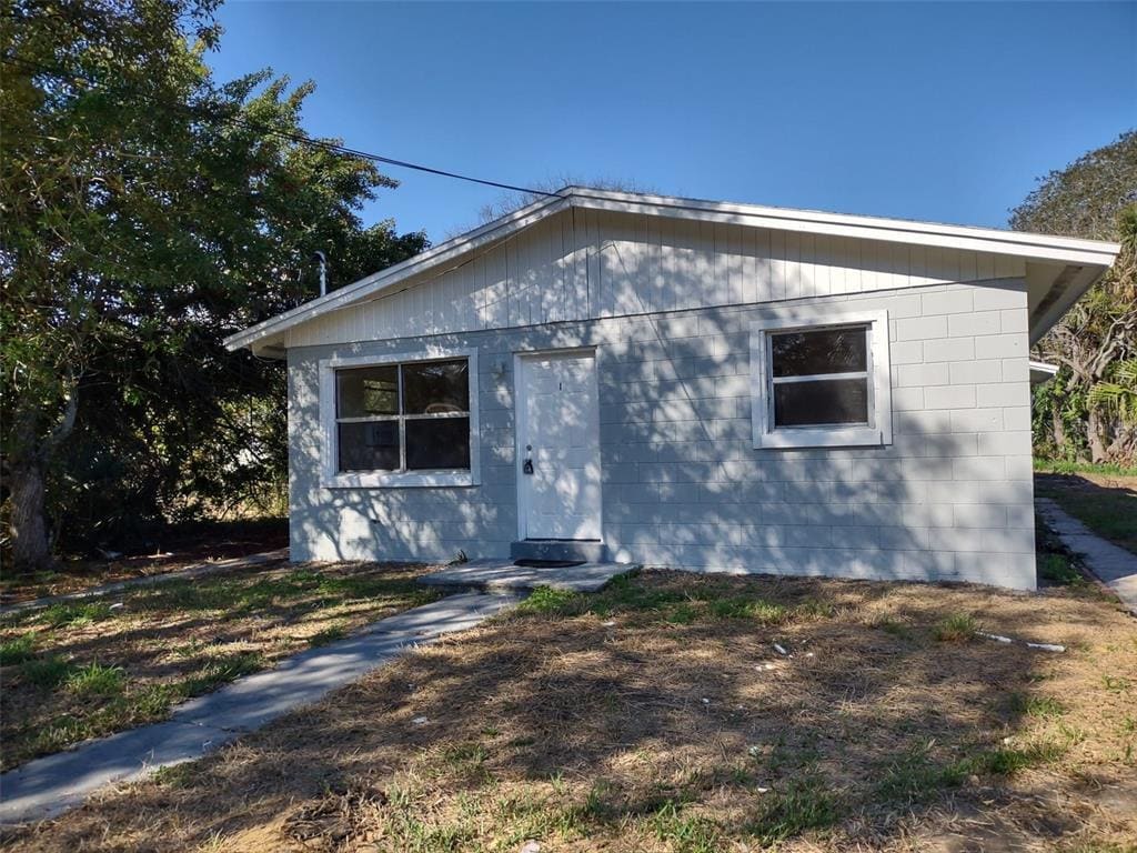 Foto principal - 157 E Northside Dr
