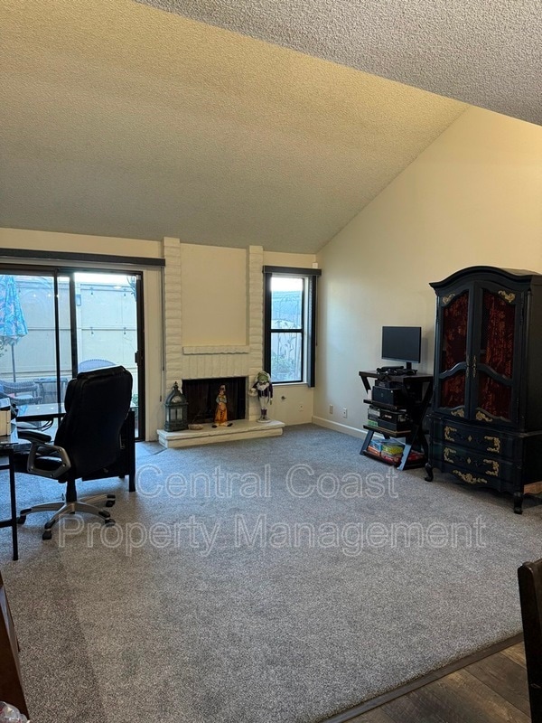 Building Photo - 1884 Cherokee Dr