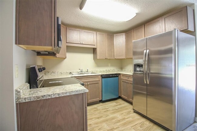 Building Photo - 4504 Holder Ct