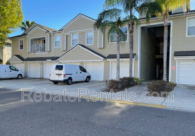 Foto del edificio - 7032 Deer Lodge Cir