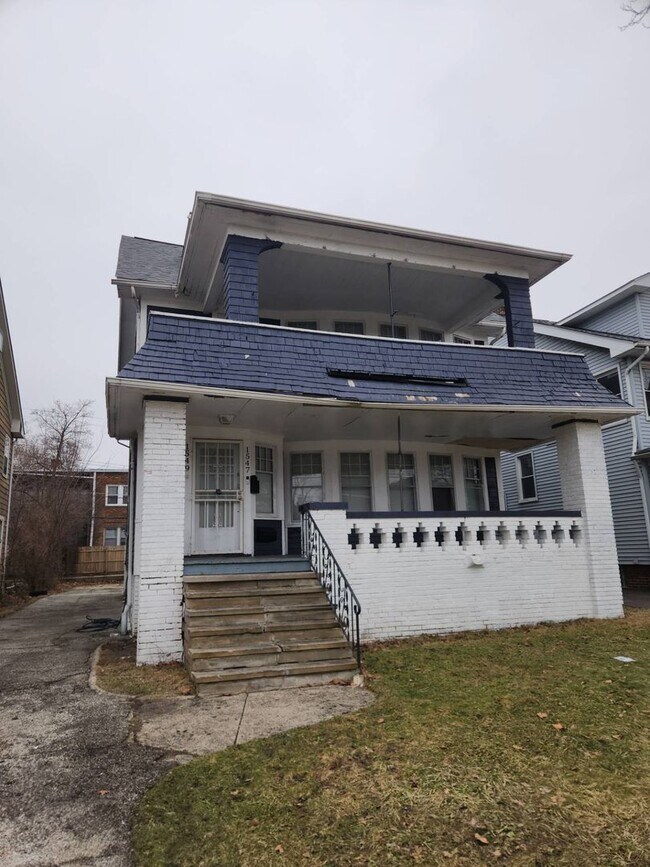 Foto del edificio - 1547 Hillcrest Rd