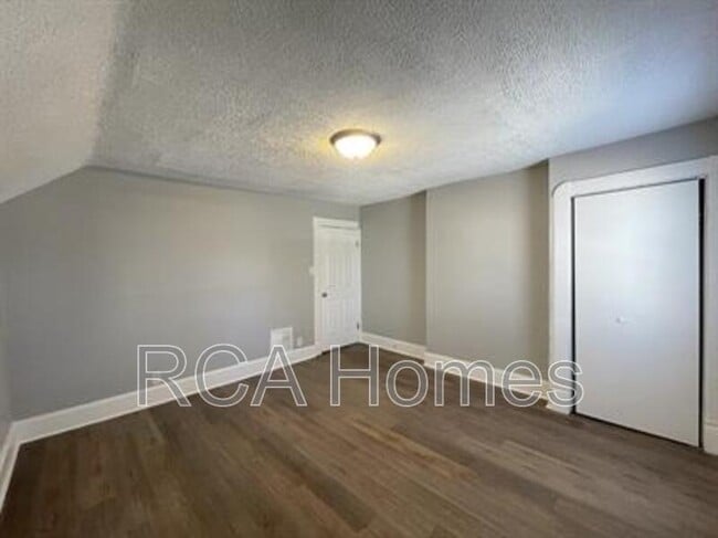 Foto del edificio - 451 S Keystone Ave