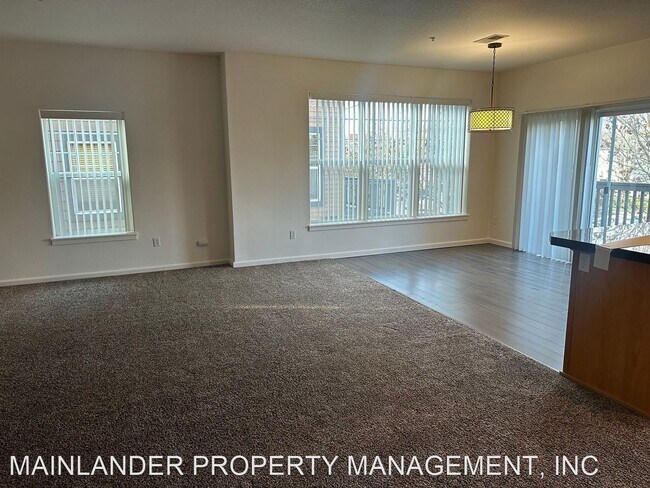 Building Photo - 3 br, 2.5 bath House - 1060 SW 170TH AVE #200