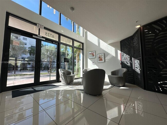 Foto del edificio - 4725 NW 85th Ave