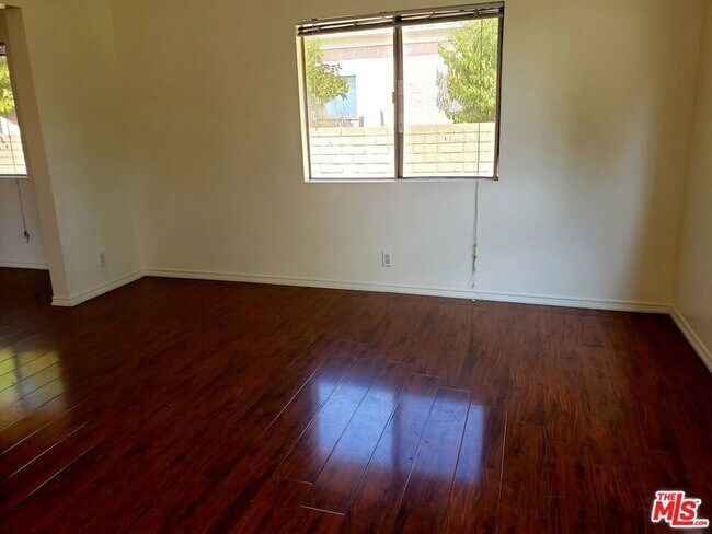 Foto del edificio - 317 N Alexander St