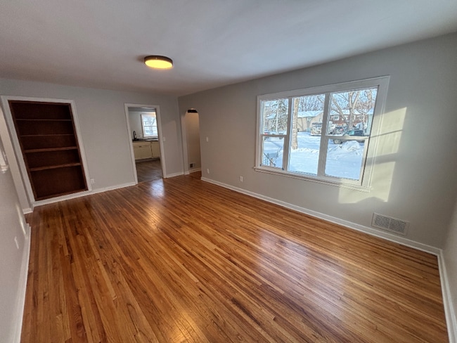 Foto del edificio - 611 2nd Ave S