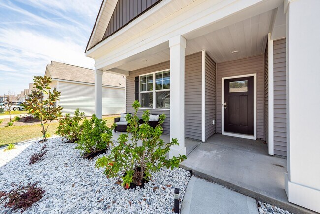 Foto del edificio - 323 Willow Run Dr