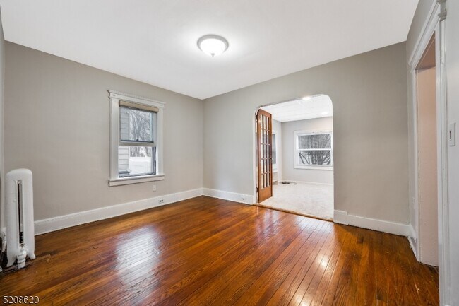 Building Photo - 715 Spruce St