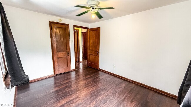 Foto del edificio - 987 Boone St