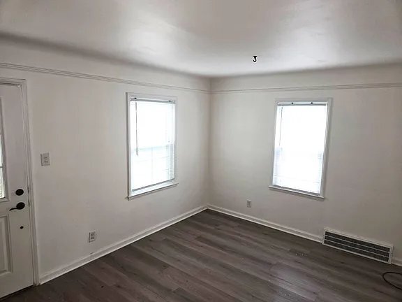 Foto del edificio - 1106 Grove Ave