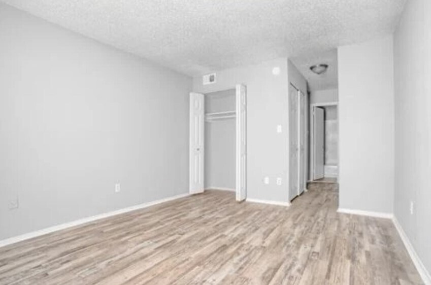 Primary Photo - 1250 Bassett Dr