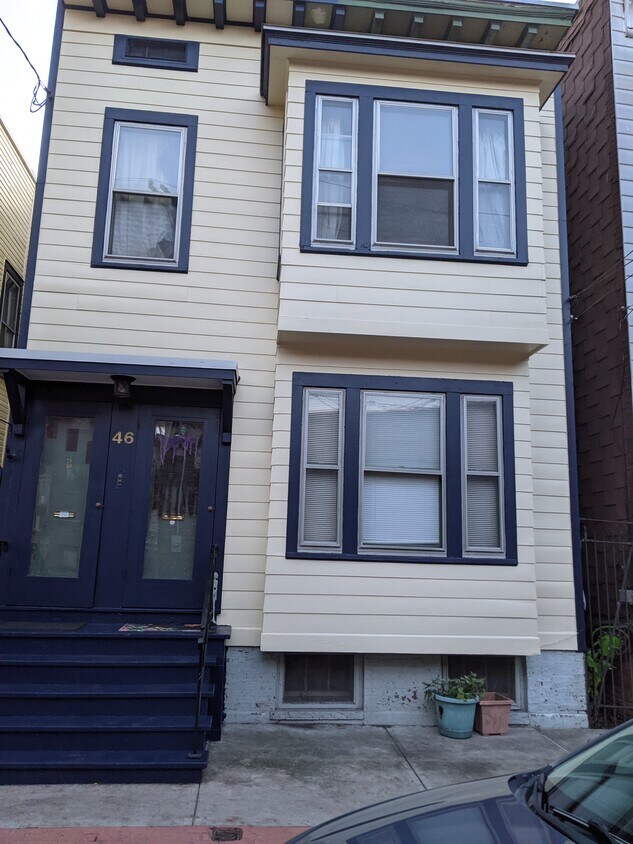 Foto principal - 46 Irving St