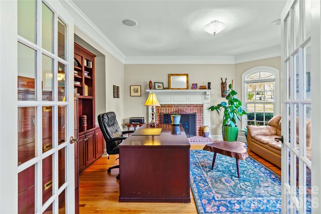 Foto del edificio - 13718 Robert Walker Dr