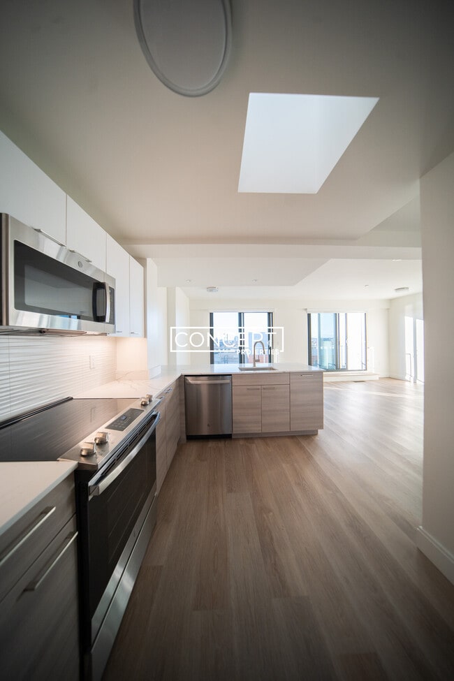 Building Photo - 1079 Commonwealth Ave