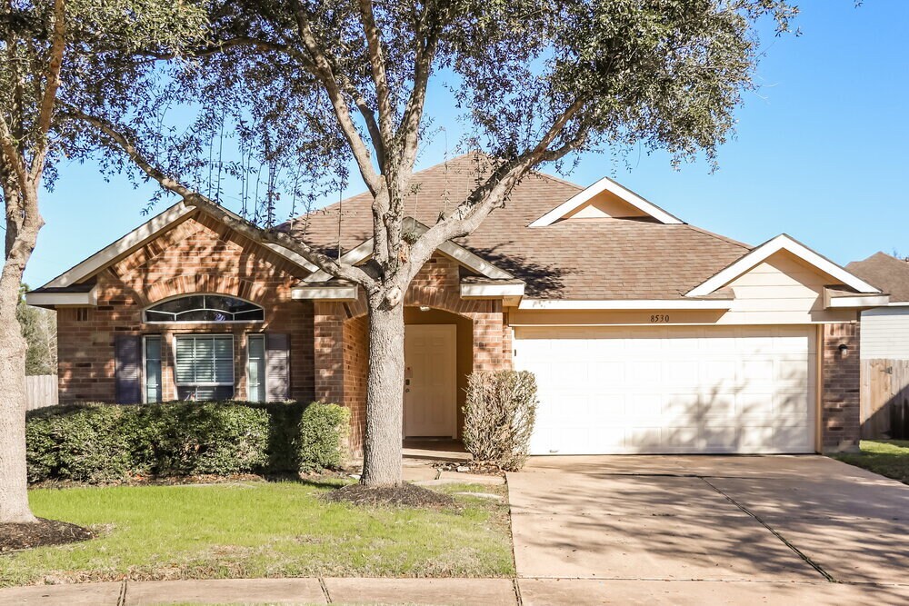 Foto principal - 8530 Windy Thicket Ln