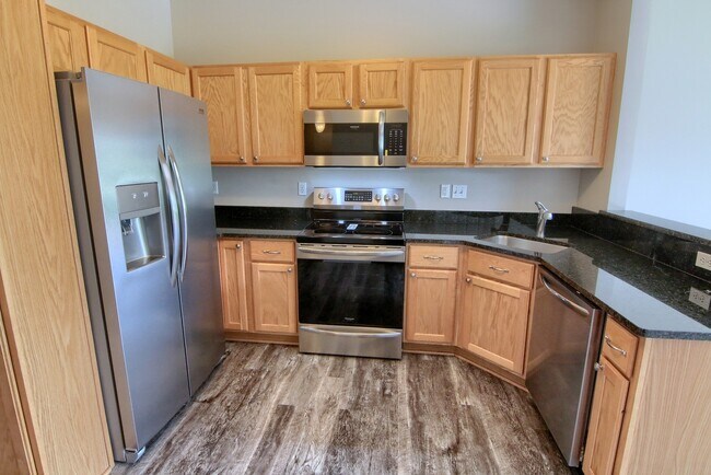 Photo - 2180 Knotty Pine Tr House